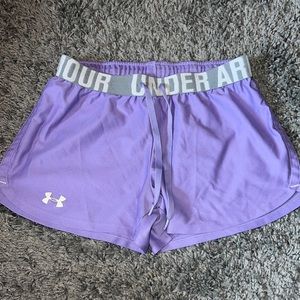 Under Armour shorts💙